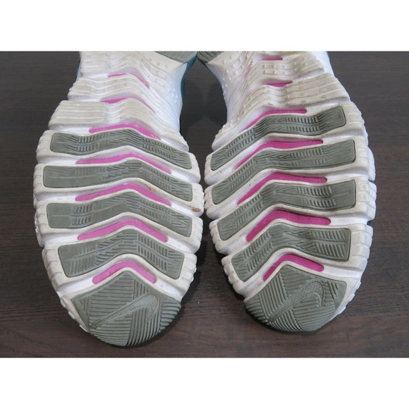 Nike Free Metcon 4 Shoes Womens Size 9 Black Training Sneakers Gym CZ0596-004 - Picture 8 of 10